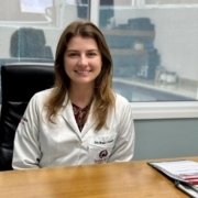 Dra. Bruna Schmidt